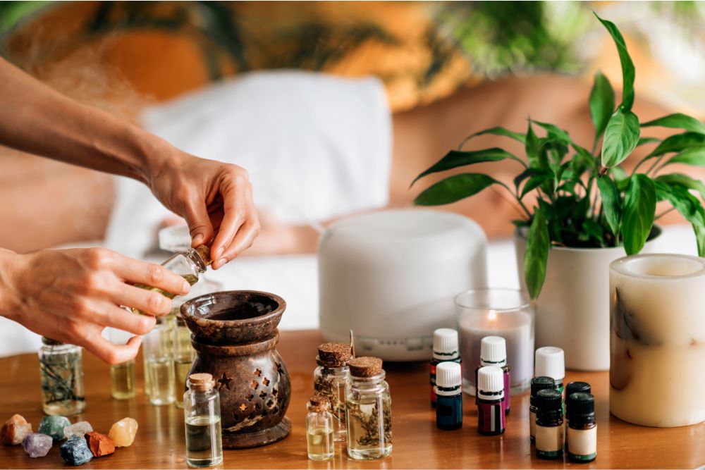 Huiles essentielles et matières premières pour préparer des synergies d’aromathérapie de détente