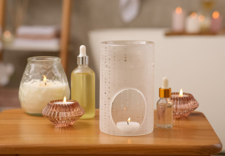 Lampe à huiles essentielles en verre : coupelle lisse pour une diffusion pure du parfum